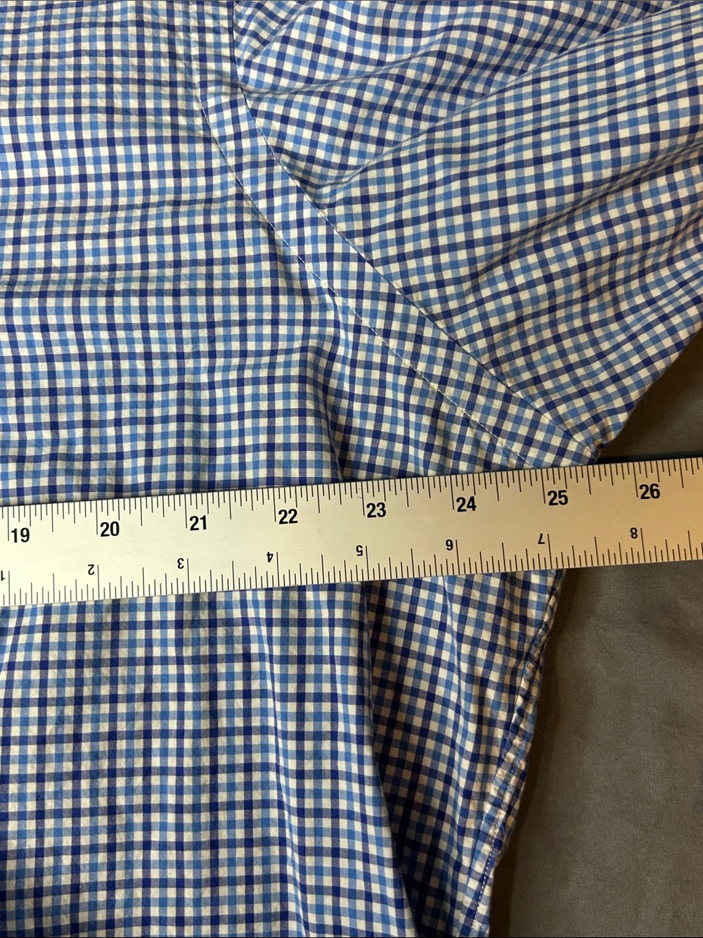 Ralph Lauren Blue and White Gingham Button-Down Shirt - Picture 4 of 7